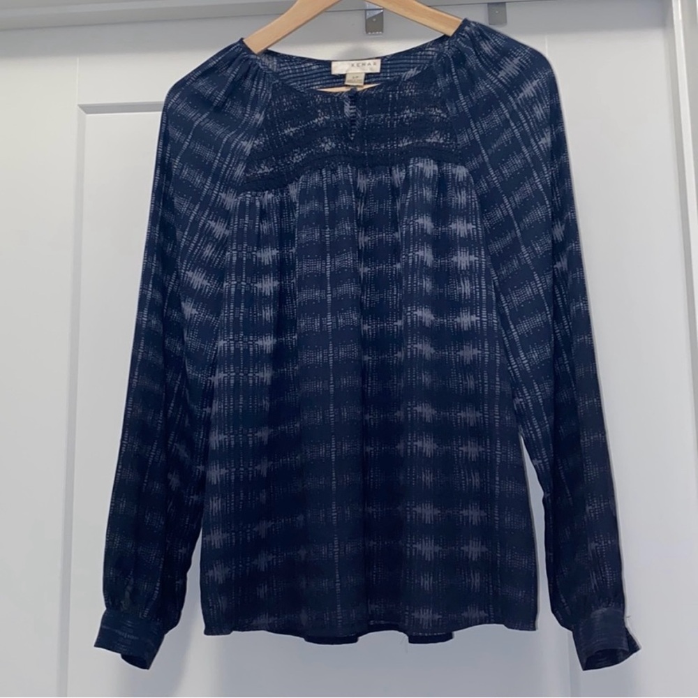 💙 Blue and White KENAR Long Sleeve Top - Size Small
